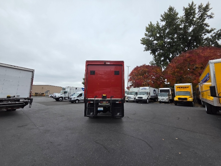 2021 Freightliner eM2 in Tukwila, WA — photo 7