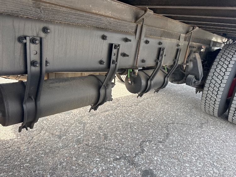 2021 Freightliner eM2 in Kansas City, MO — photo 5