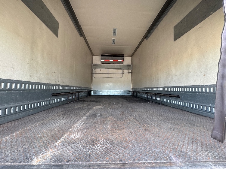 2021 Freightliner eM2 in Kansas City, MO — photo 8