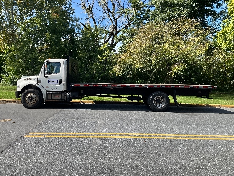 2020 Freightliner eM2 in Reading, PA — photo 4