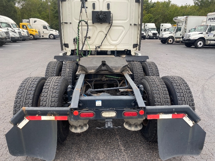 2020 Freightliner Cascadia in Greensboro, NC — photo 6