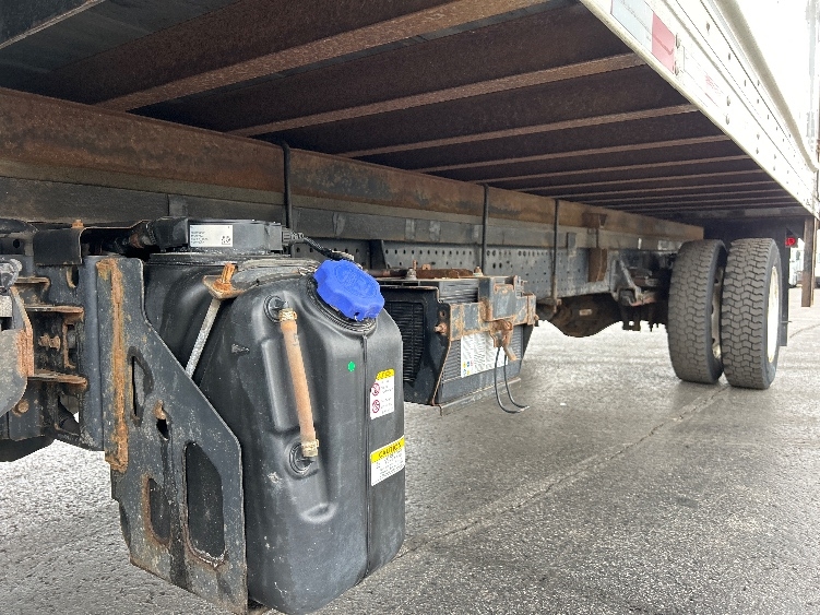 2020 Isuzu NRR in Akron, OH — photo 5