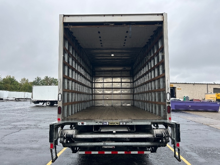 2020 Freightliner eM2 in Gahanna, OH — photo 8