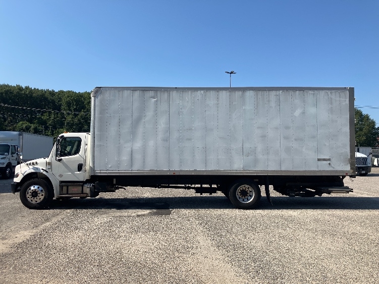 2020 Freightliner eM2 in Prince George, VA — photo 4