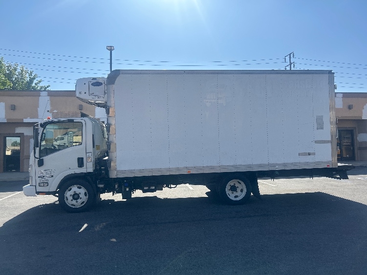 2020 Isuzu NRR in Torrance, CA — photo 4