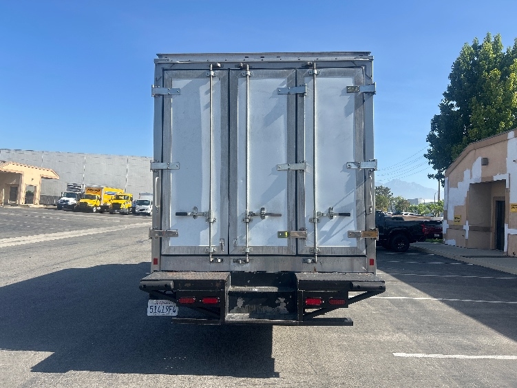 2020 Isuzu NRR in Torrance, CA — photo 7