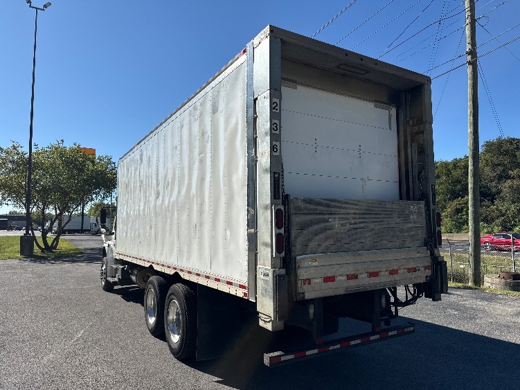 2020 Freightliner eM2 in Cleveland, TN — photo 6