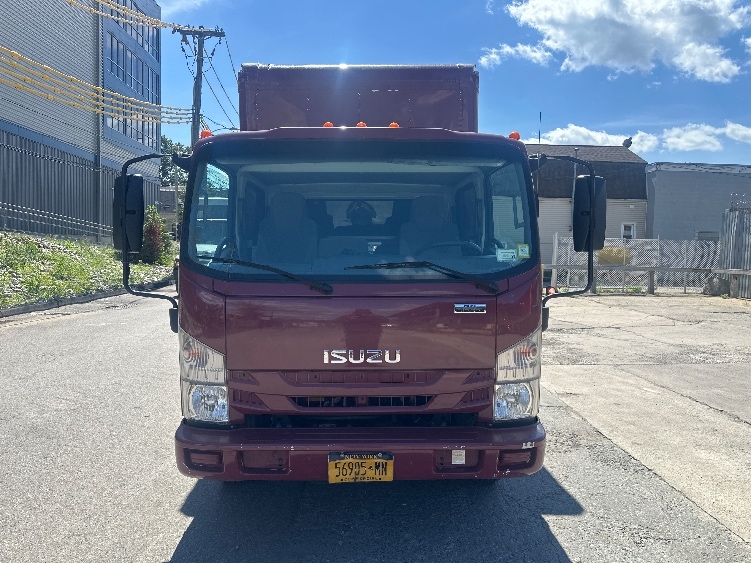 2020 Isuzu NQR in Elmsford, NY — photo 2