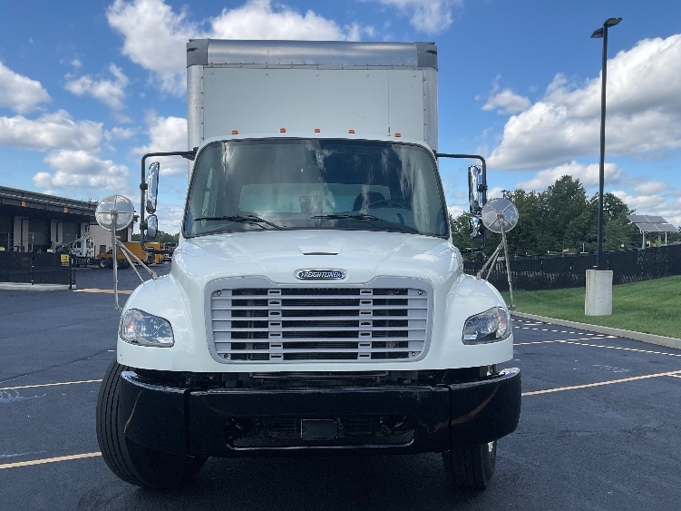 2020 Freightliner eM2 in Akron, OH — photo 2