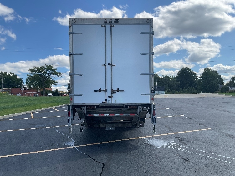 2020 Freightliner eM2 in Akron, OH — photo 7