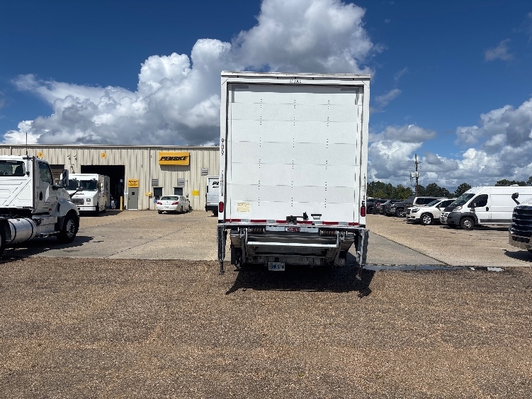 2021 International MV in Hammond, LA — photo 7