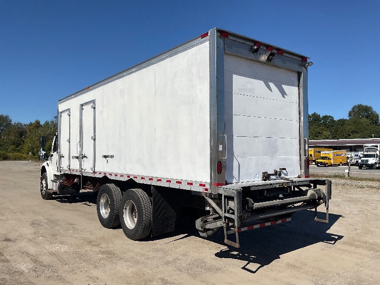 2021 Freightliner eM2 in Braintree, MA — photo 6
