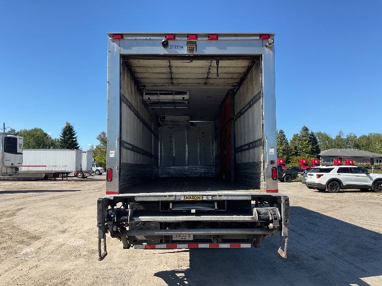 2021 Freightliner eM2 in Braintree, MA — photo 8