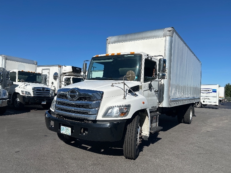 2021 Hino L6 in Londonderry, NH — photo 3