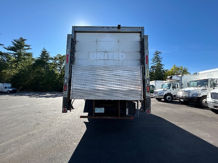2021 Hino L6 in Londonderry, NH — photo 7