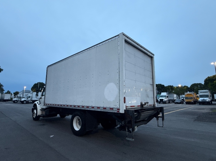 2021 Freightliner eM2 in Medley, FL — photo 6