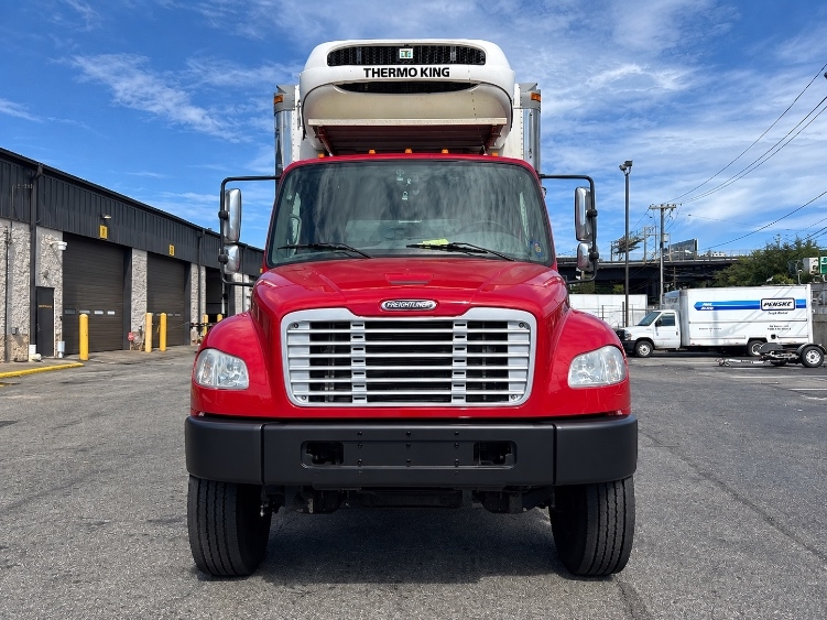 2021 Freightliner eM2 in North Bergen, NJ — photo 2