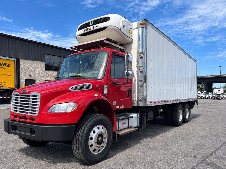 2021 Freightliner eM2 in North Bergen, NJ — photo 3
