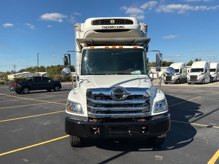 2021 Hino L7 in Piqua, OH — photo 2