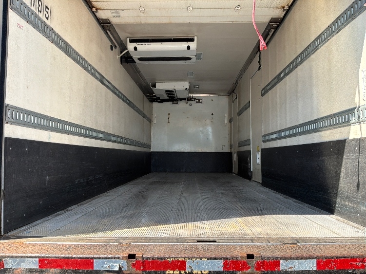 2021 Hino L7 in Piqua, OH — photo 8