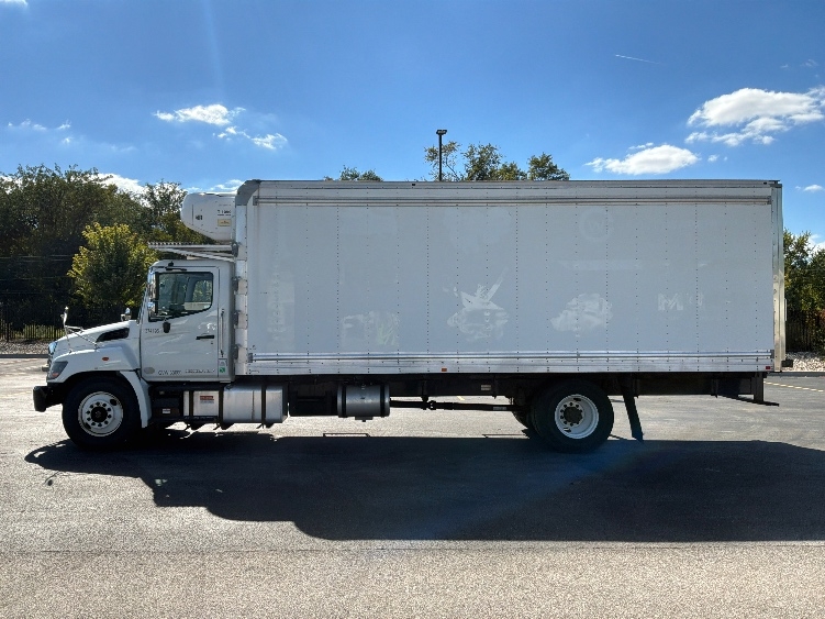 2021 Hino L7 in Piqua, OH — photo 4