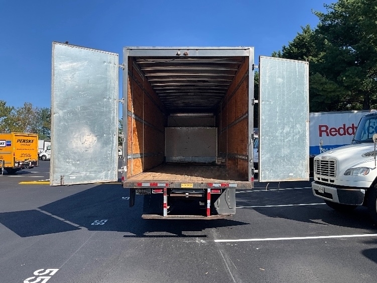 2021 Freightliner eM2 in Capitol Heights, MD — photo 8