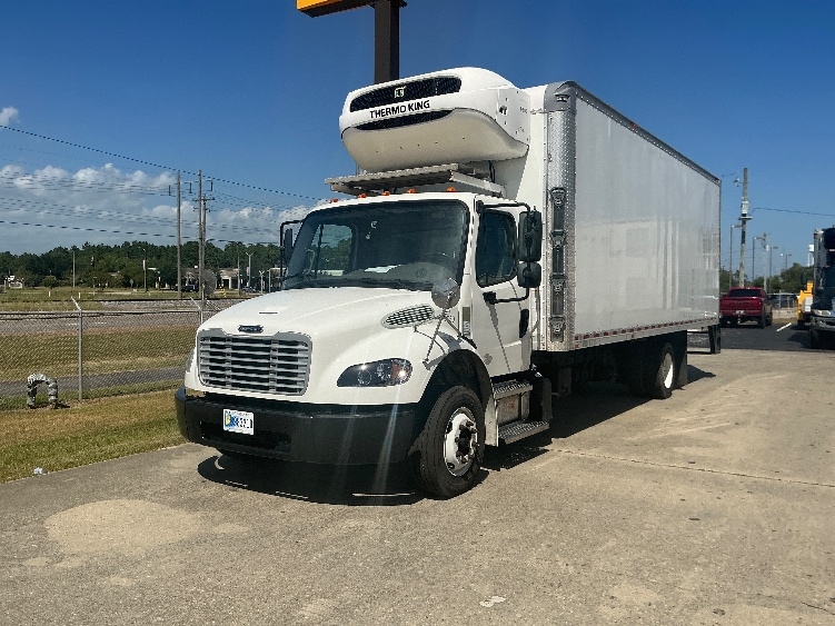 2021 Freightliner eM2 in Gulfport, MS — photo 3