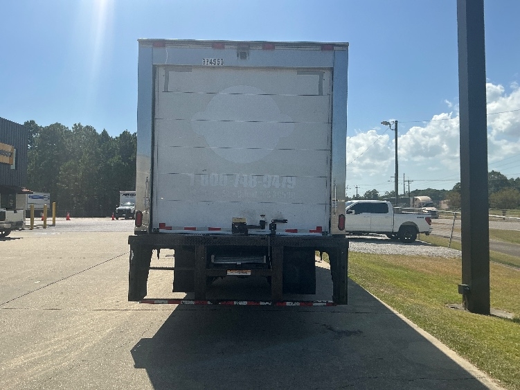 2021 Freightliner eM2 in Gulfport, MS — photo 7
