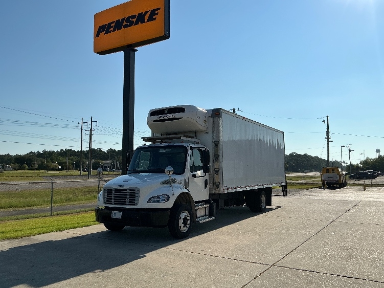 2021 Freightliner eM2 in Gulfport, MS — photo 3