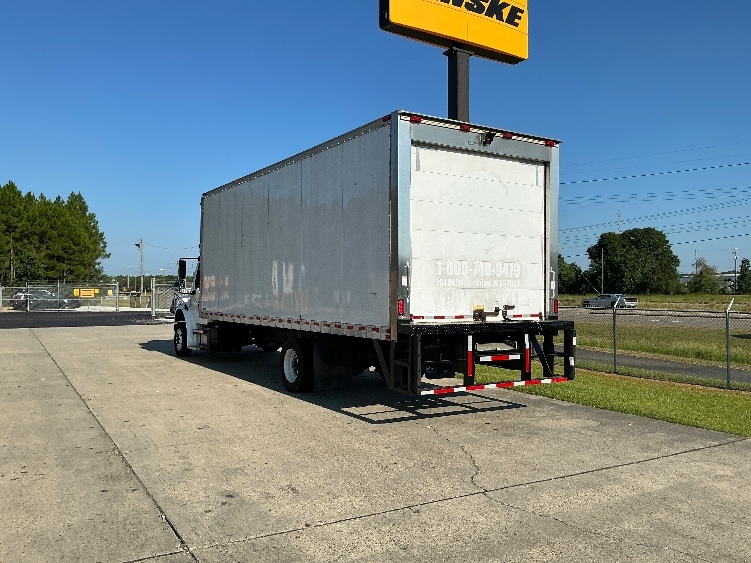 2021 Freightliner eM2 in Gulfport, MS — photo 6