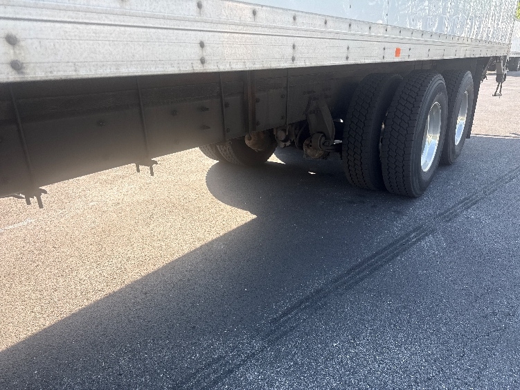 2021 Freightliner eM2 in Eden, MD — photo 5