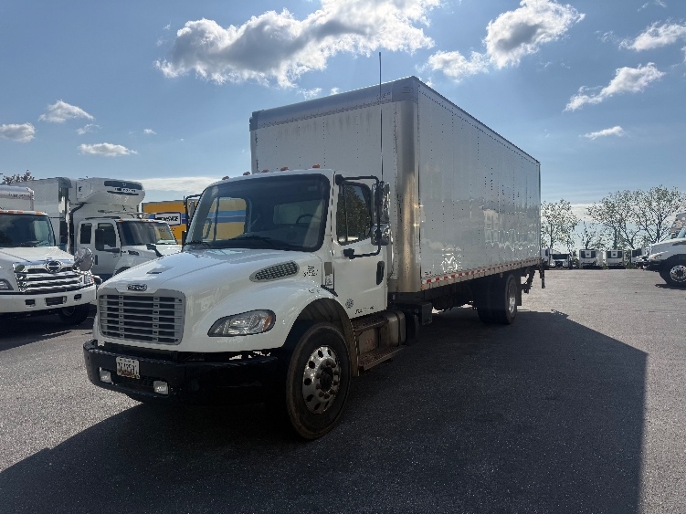 2021 Freightliner eM2 in Jessup, MD — photo 3
