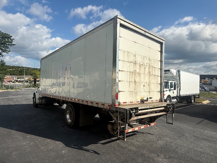 2021 Freightliner eM2 in Jessup, MD — photo 6