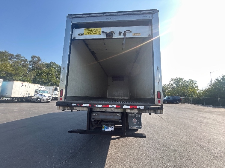 2021 Freightliner M2 112 in Indianapolis, IN — photo 8