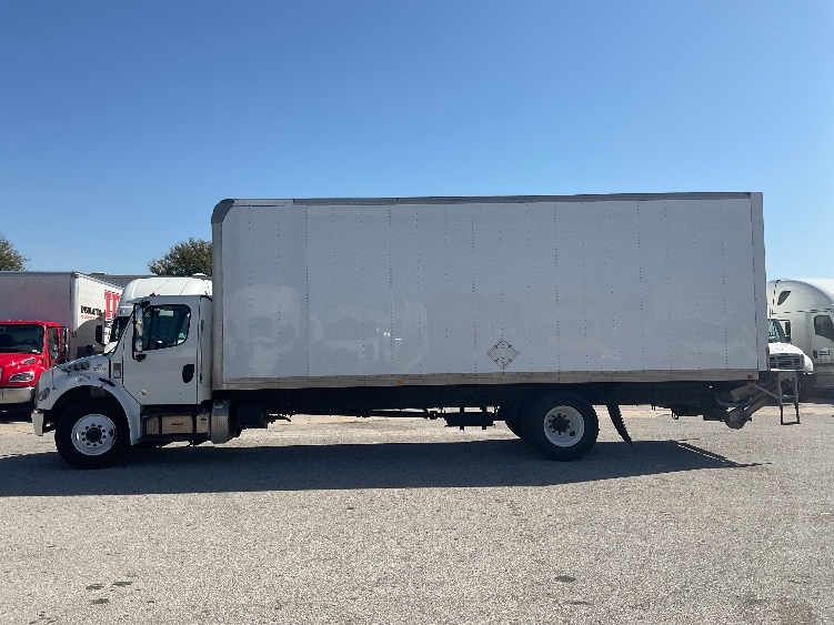 2021 Freightliner eM2 in Moberly, MO — photo 4