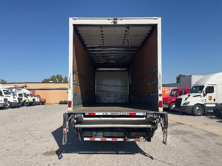 2021 Freightliner eM2 in Moberly, MO — photo 8