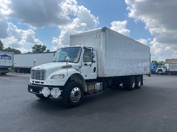 2021 Freightliner eM2 in Louisville, KY — photo 3