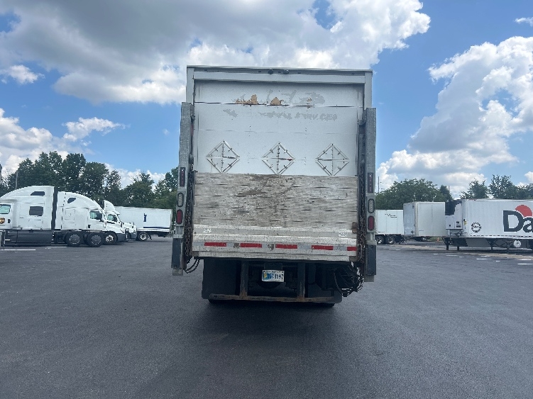 2021 Freightliner eM2 in Louisville, KY — photo 7