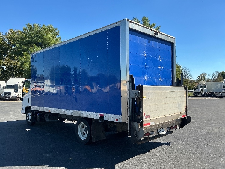2021 Isuzu NRR in Lexington, KY — photo 6