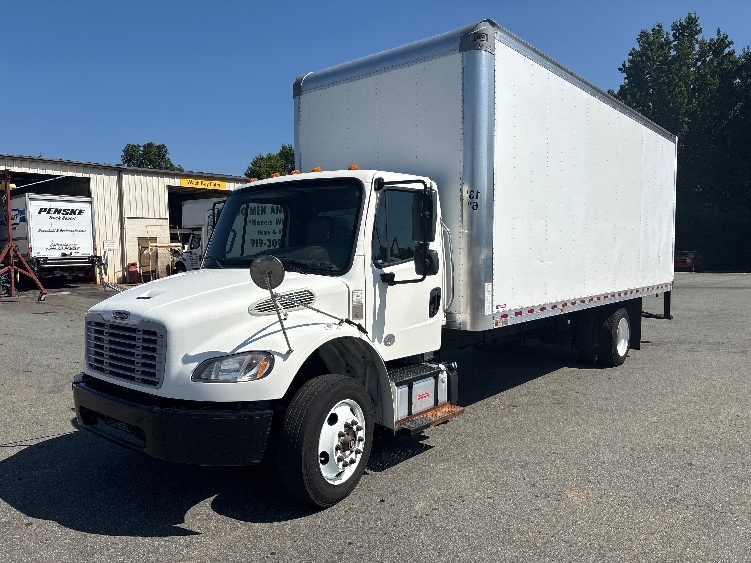 2021 Freightliner eM2 in Greensboro, NC — photo 3