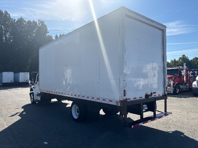 2021 Freightliner eM2 in Greensboro, NC — photo 6