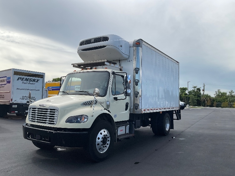 2021 Freightliner eM2 in Tampa, FL — photo 3