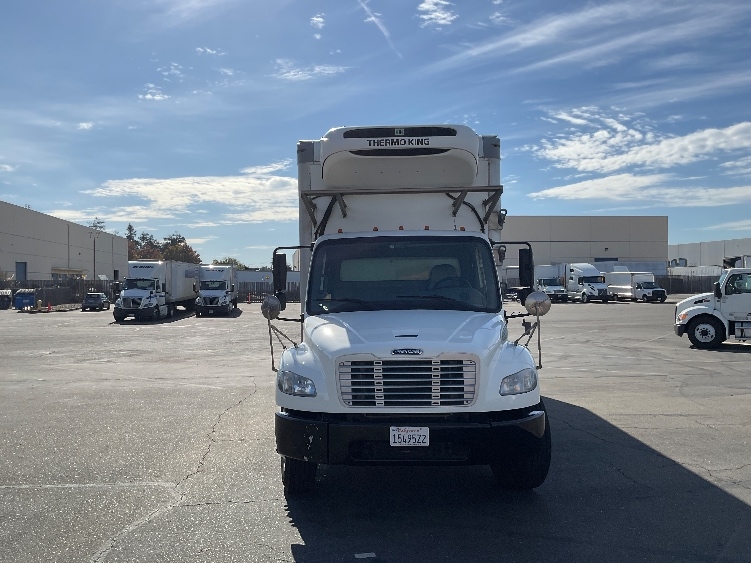 2021 Freightliner eM2 in West Sacramento, CA — photo 2