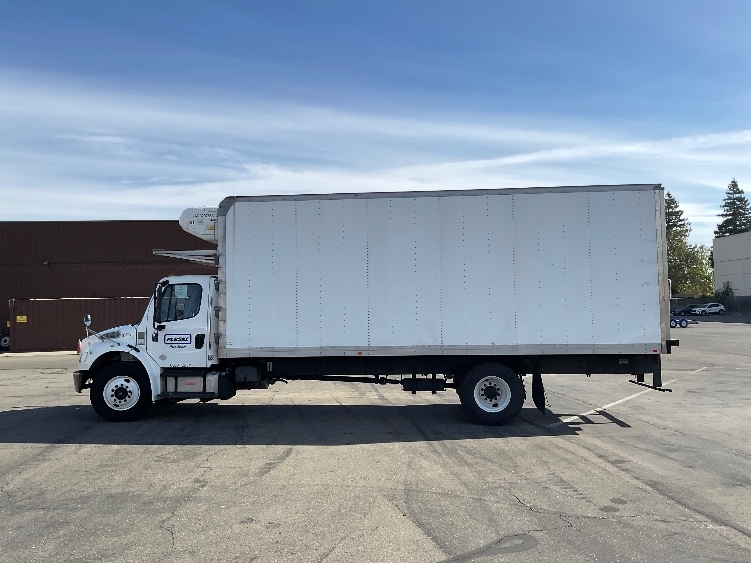 2021 Freightliner eM2 in West Sacramento, CA — photo 4