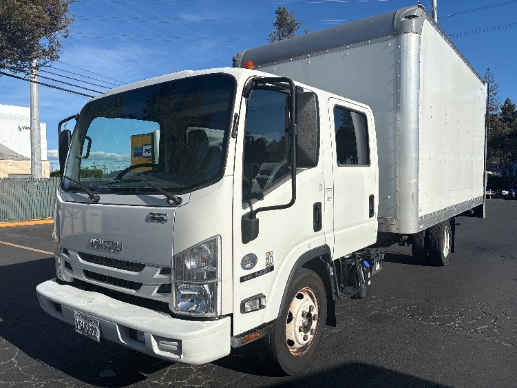 2021 Isuzu NQR in West Sacramento, CA — photo 3