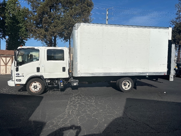 2021 Isuzu NQR in West Sacramento, CA — photo 4