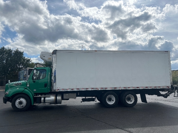 2021 Freightliner M2 112 in Indianapolis, IN — photo 4