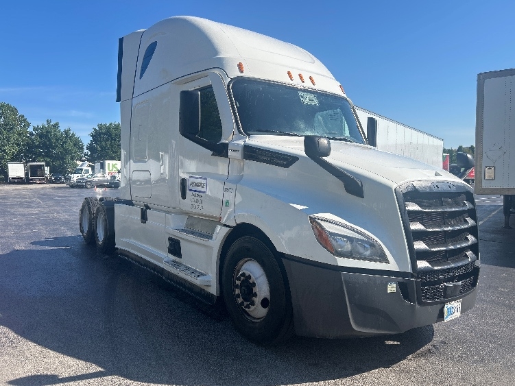 2022 Freightliner Cascadia in Melrose Park, IL