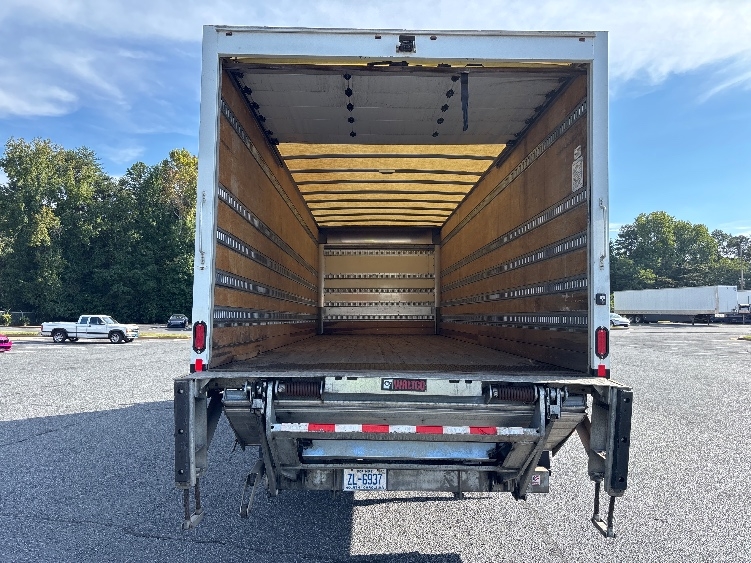 2021 Freightliner eM2 in Concord, NC — photo 7