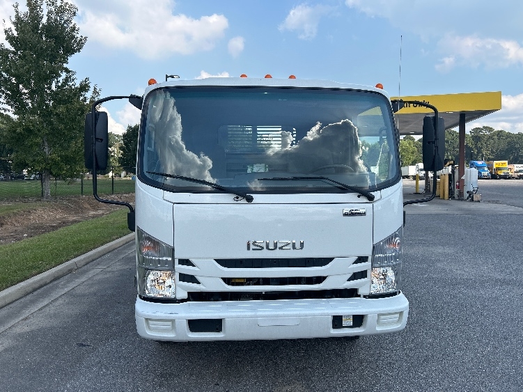 2021 Isuzu NRR in Hammond, LA — photo 2